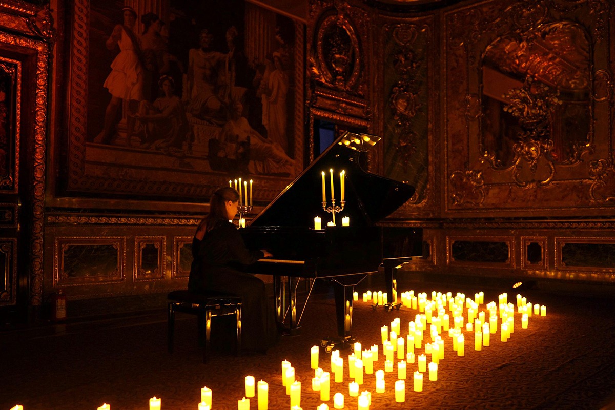 

Билеты на Шедевры фортепиано при свечах (Дом архитектора)