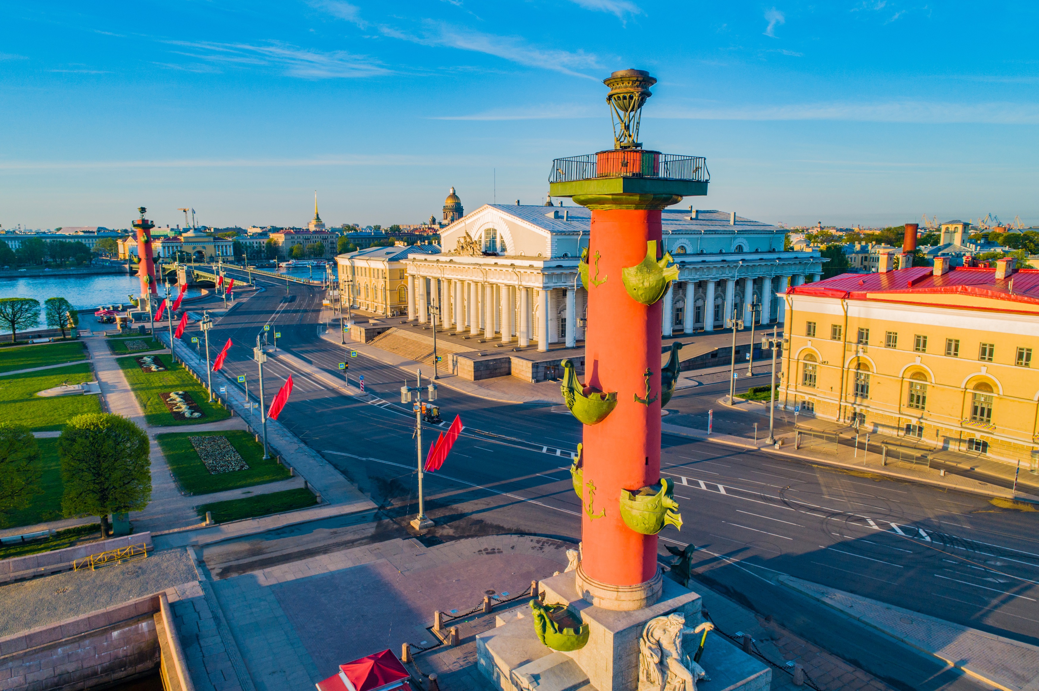 

Билеты на Петербург с комфортом: парадный центр + Лахта-центр и Финский залив (Дворцовая площадь, 1а)