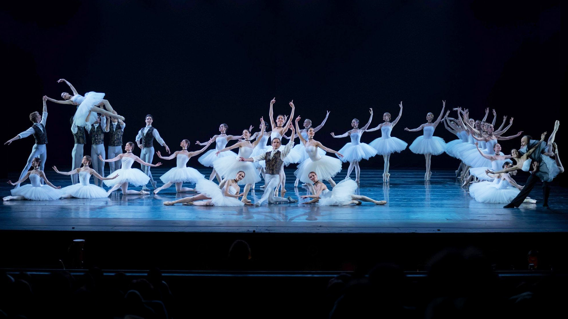 

Билеты на Призрачный бал. Класс-концерт (Театр им. Станиславского и Немировича­-Данченко)