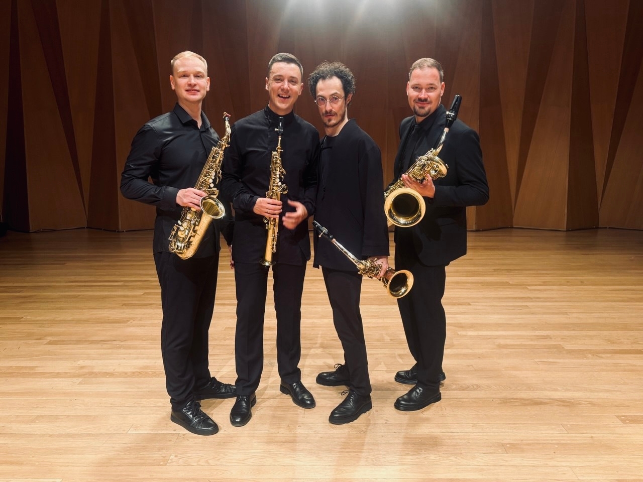 

Билеты на Российский квартет саксофонистов (Филармония им. Шостаковича. Большой зал)