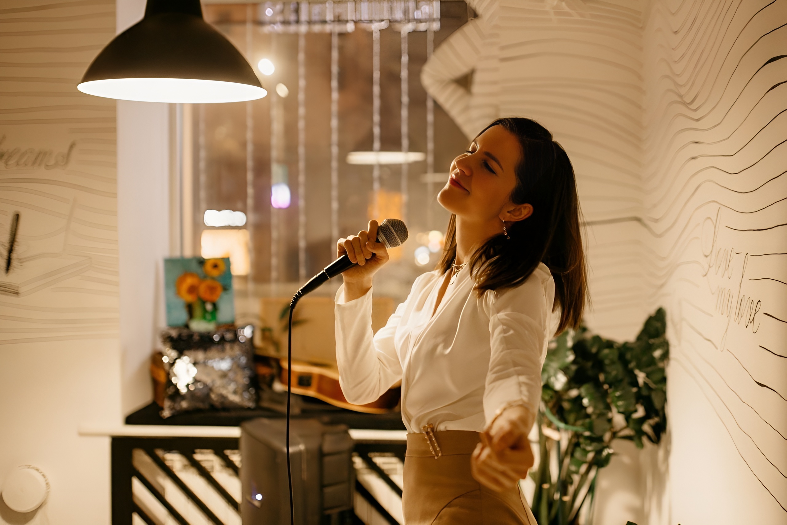 

Билеты на Номер семь. Исчезающий вид (Крафтовая кофейня)