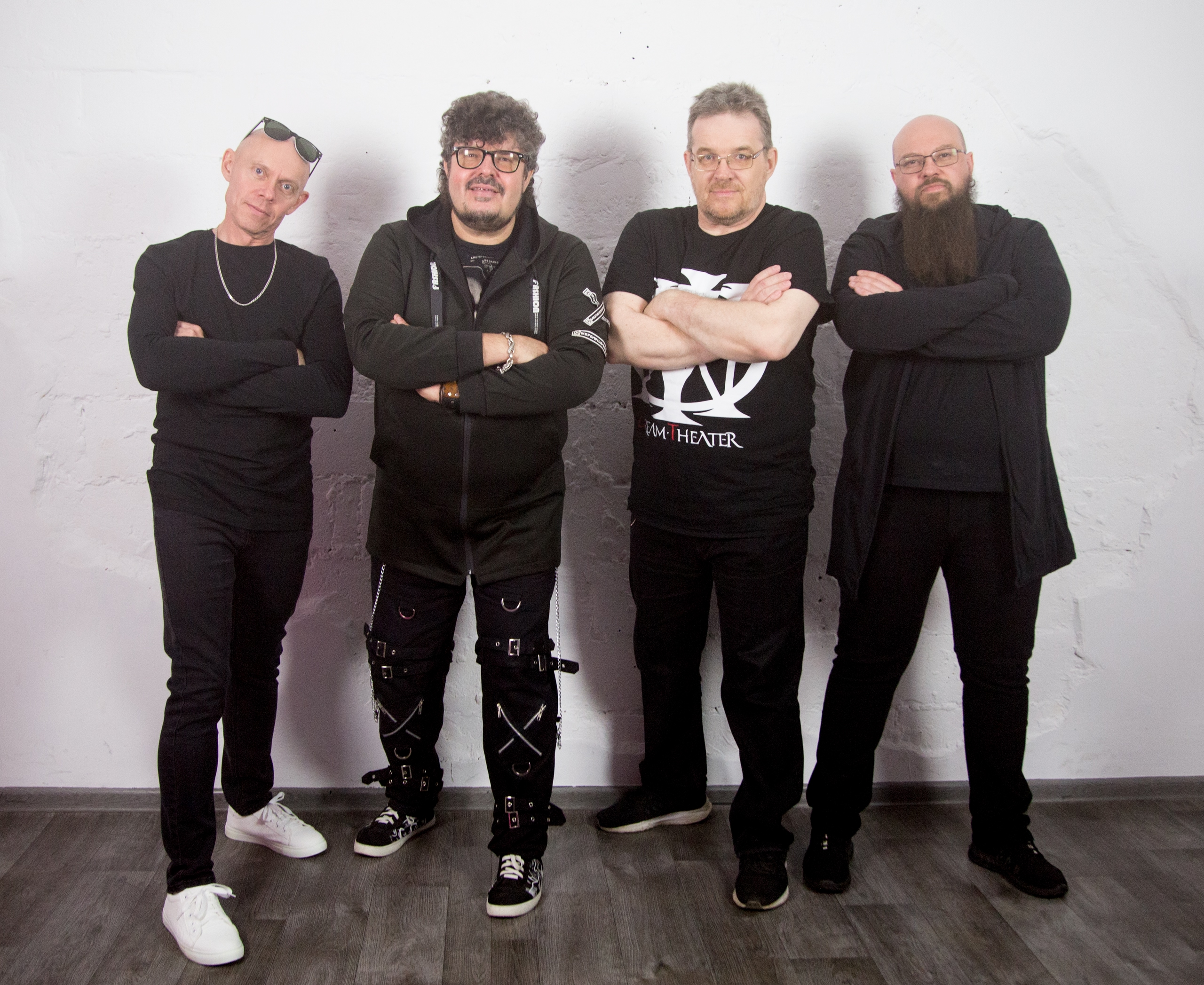 

Билеты на Ананасов и Ко (Китайский лётчик Джао Да)