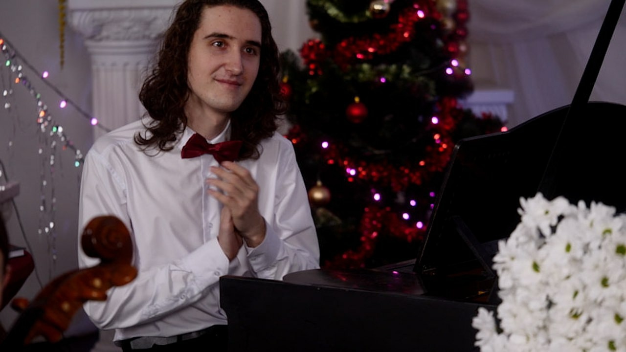 

Билеты на Максим Чекмарёв. В зеркале уходящего года (Дом Шрёдера)