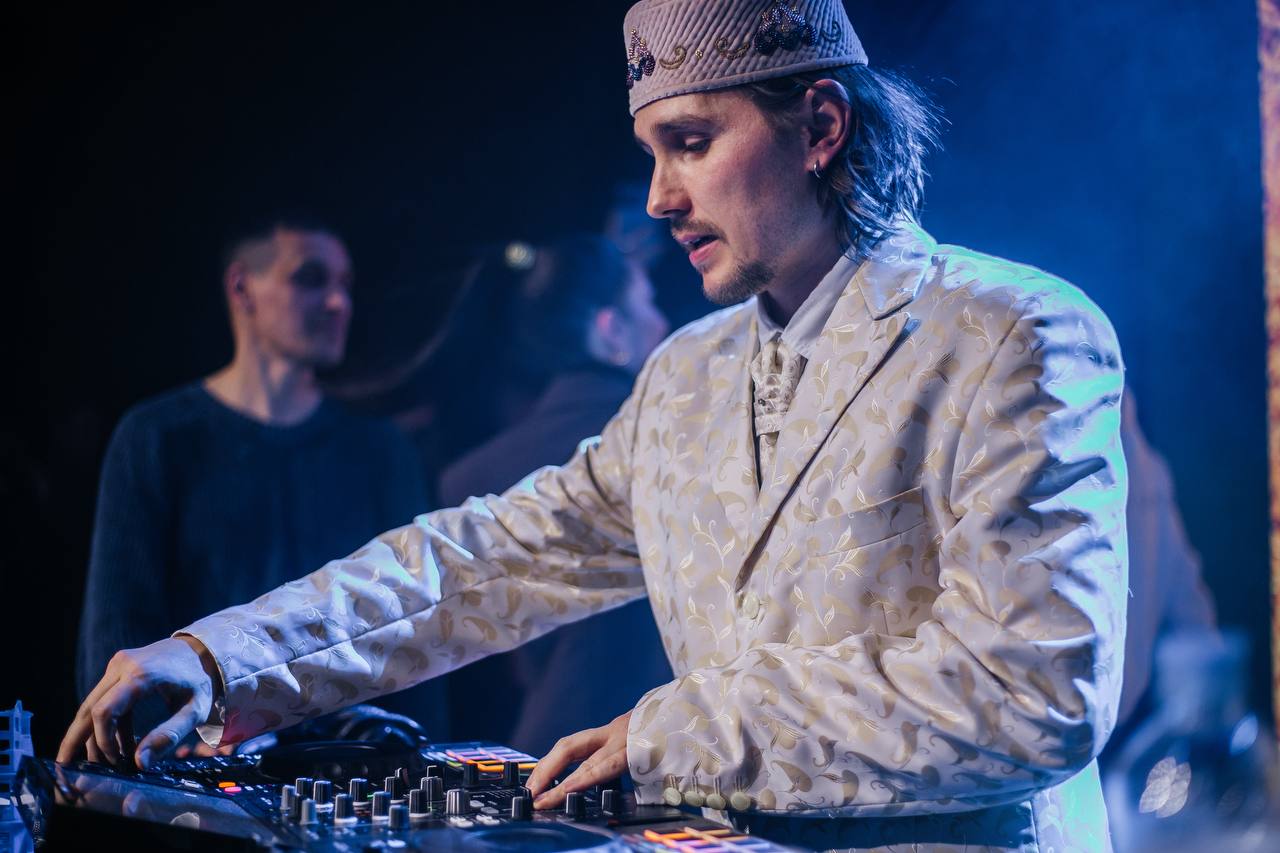 

Билеты на Татарская народная дискотека (Blank)