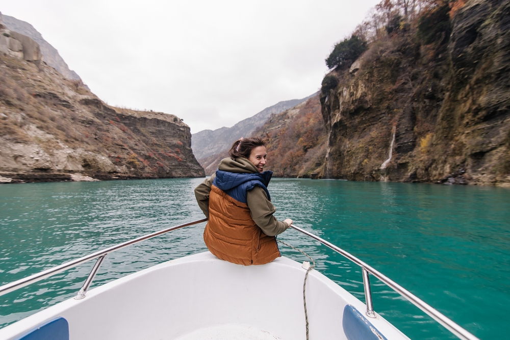 

Билеты на Сулакский каньон и бархан Сарыкум с прогулкой на катере (Сулакский каньон, Нохъо и бархан Сарыкум из Дербента с прогулкой на катере)