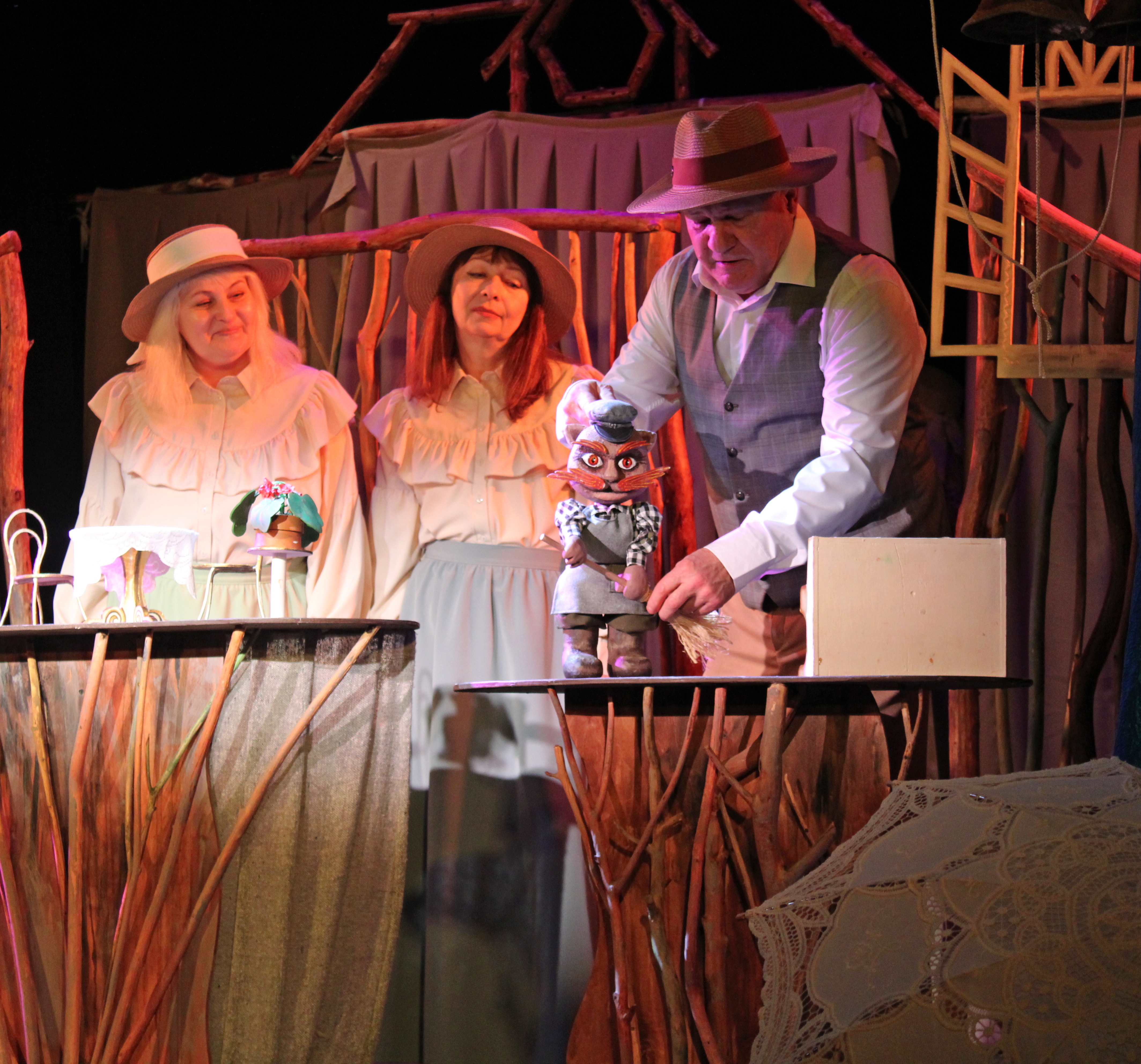 

Билеты на Кошкин дом (Театр кукол им. Светильникова)