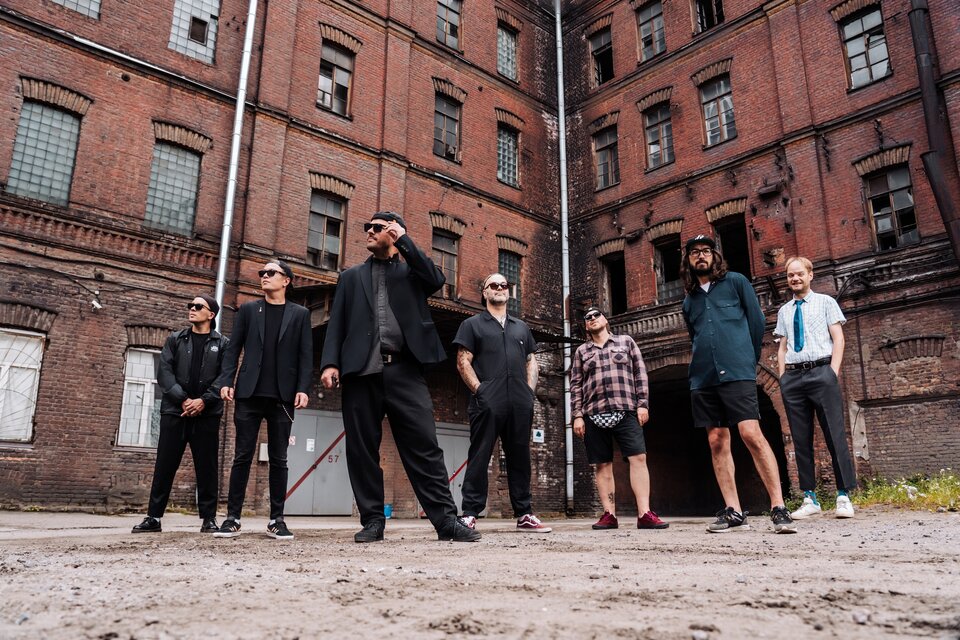 Devil’s Black Shoes