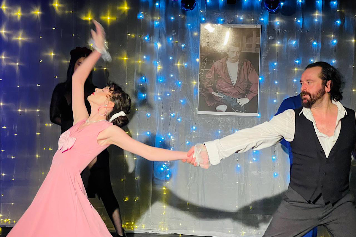 

Билеты на Идеальный маневр (Театральный особняк)