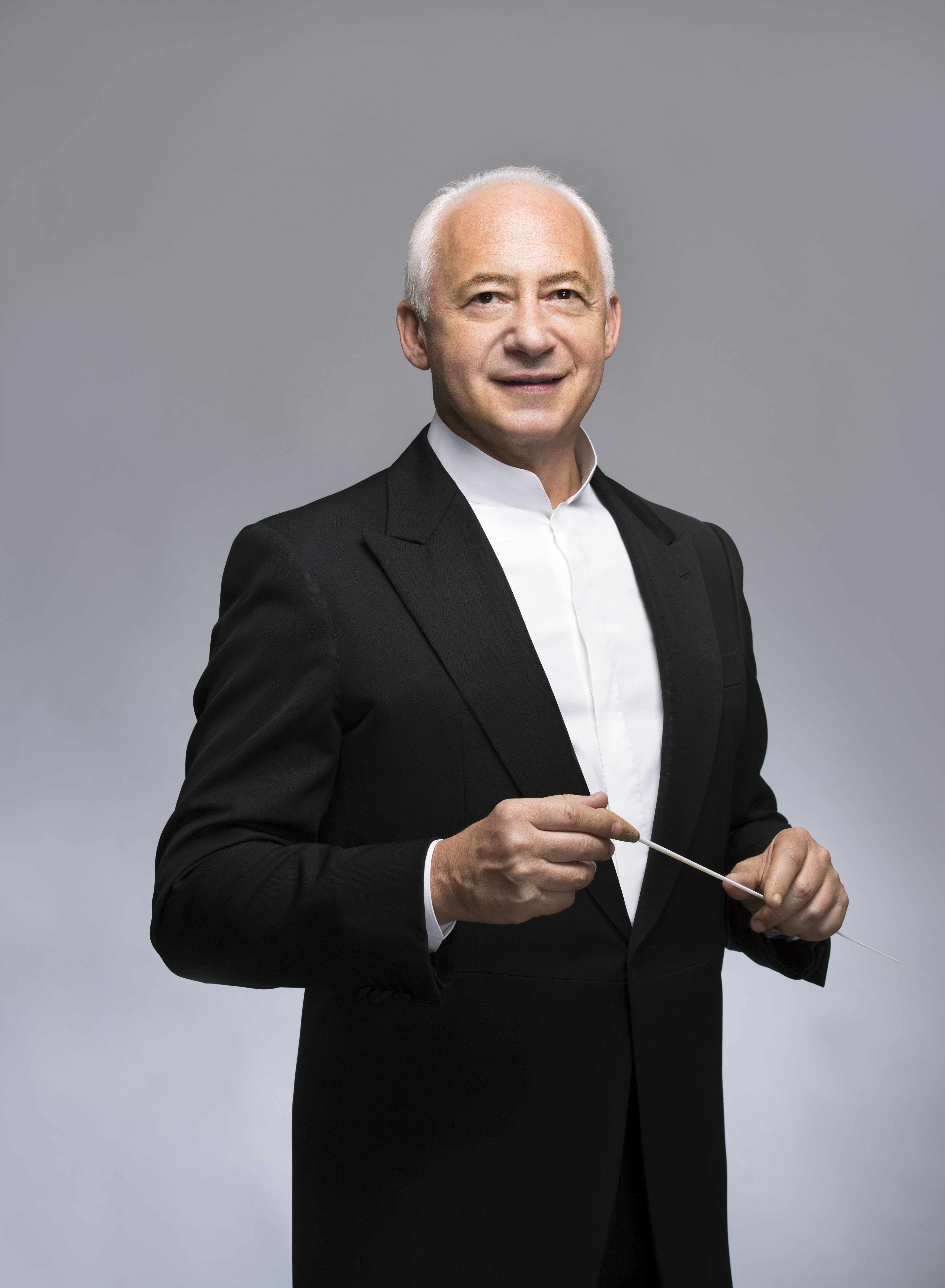 

Билеты на Виртуозы Москвы (Филармония им. Шостаковича. Большой зал)