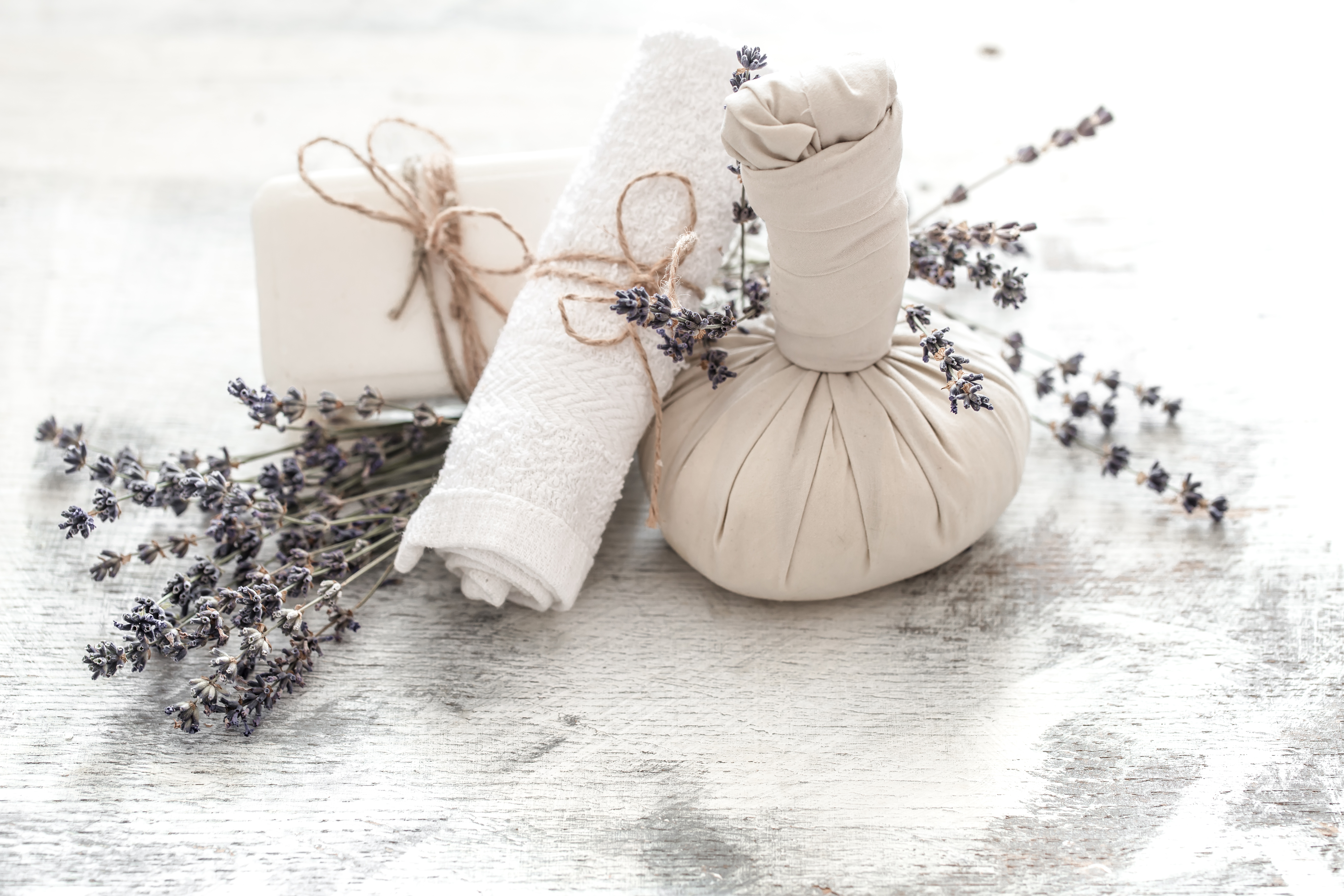 

Билеты на Аромасаше и подставка из гипса (Ogonek)