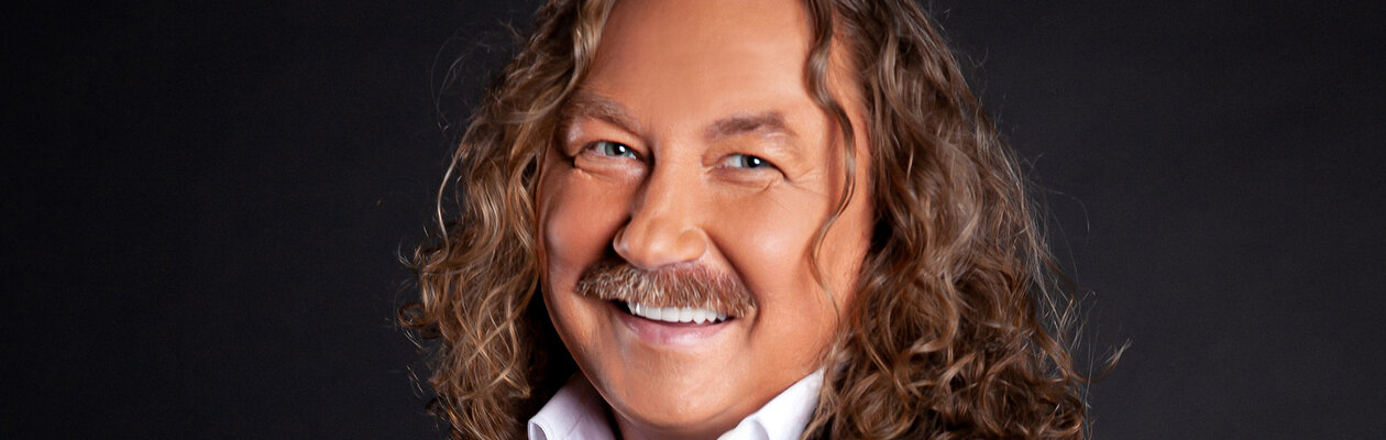 Игорь Николаев