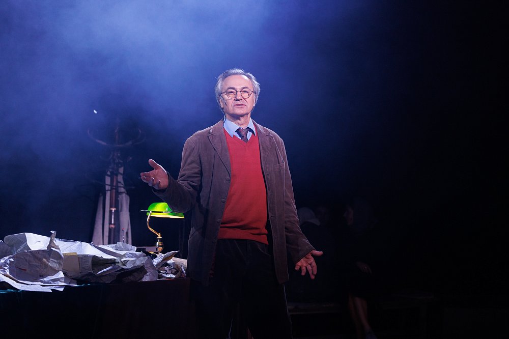 

Билеты на Ося. Иосиф. Joseph (Театр им. Вл. Маяковского. Основная и Малая сцены)