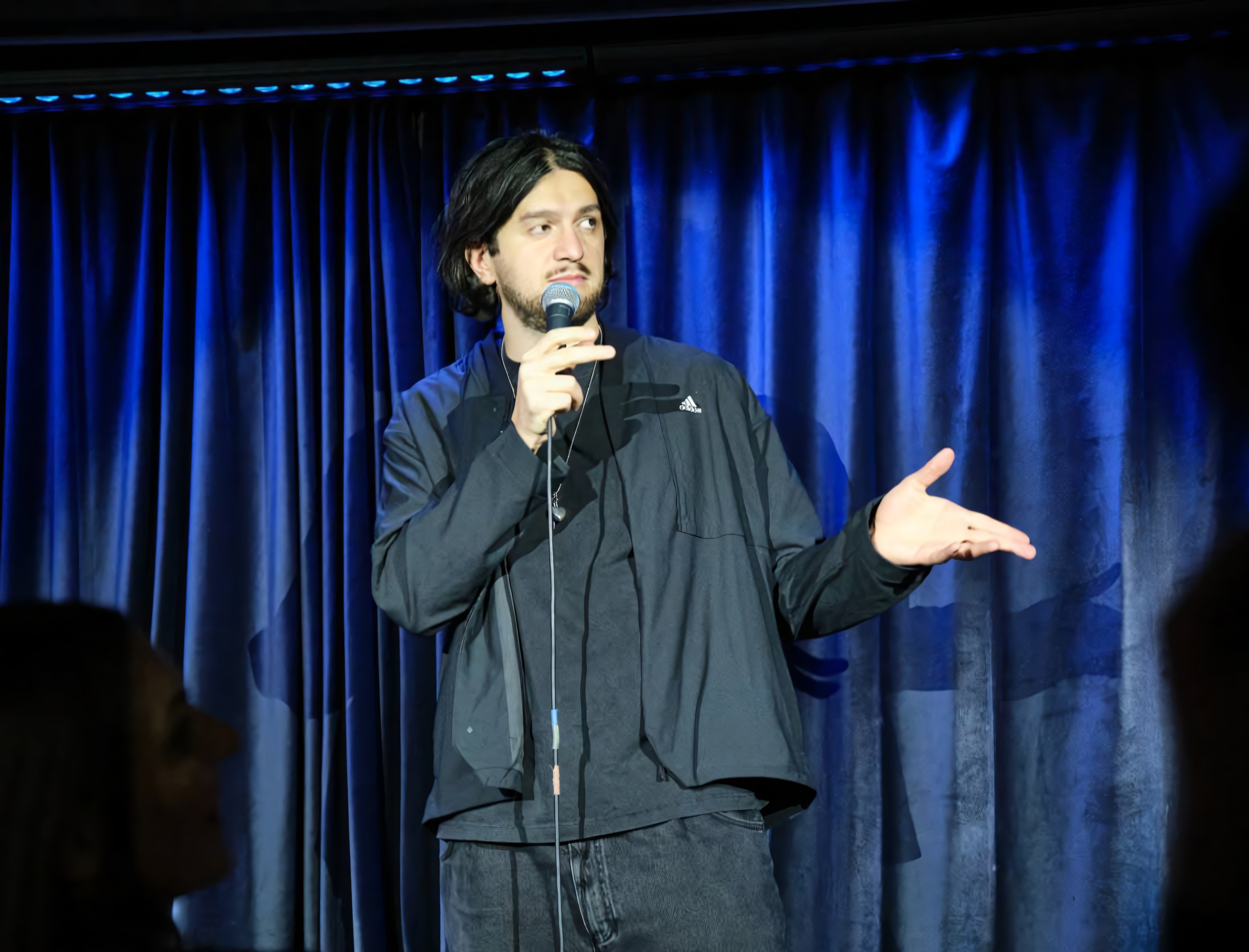 

Билеты на Давид Квахаджелидзе (StandUp Store Moscow)