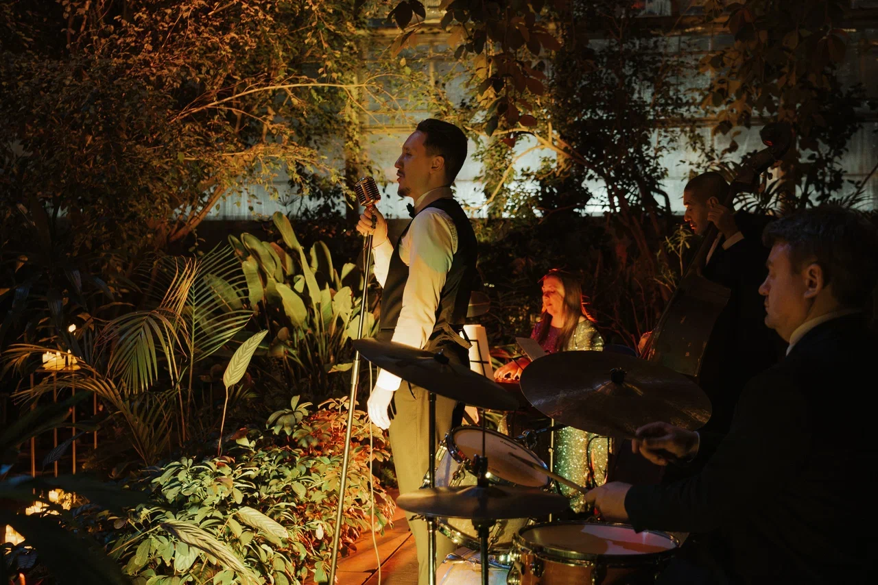 

Билеты на Магия свечей. Голливудские саундтреки в оранжерее (Оранжерея Таврического сада)