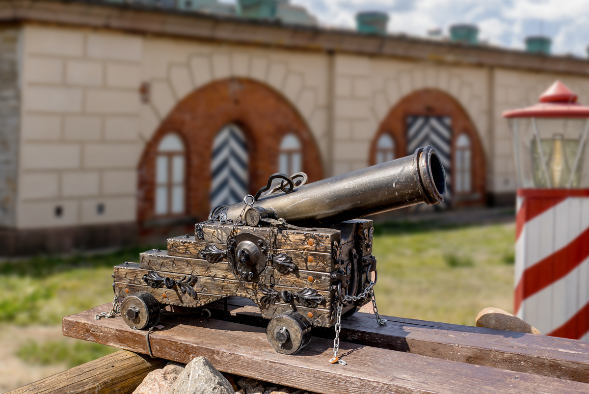 

Билеты на Комбо-билет «Три музея» форта Константин (Форт Константин)