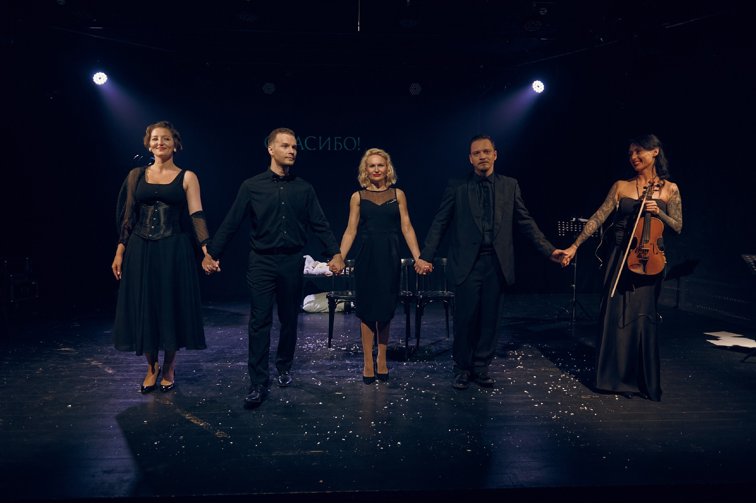 

Билеты на Женщины (ДК железнодорожников)