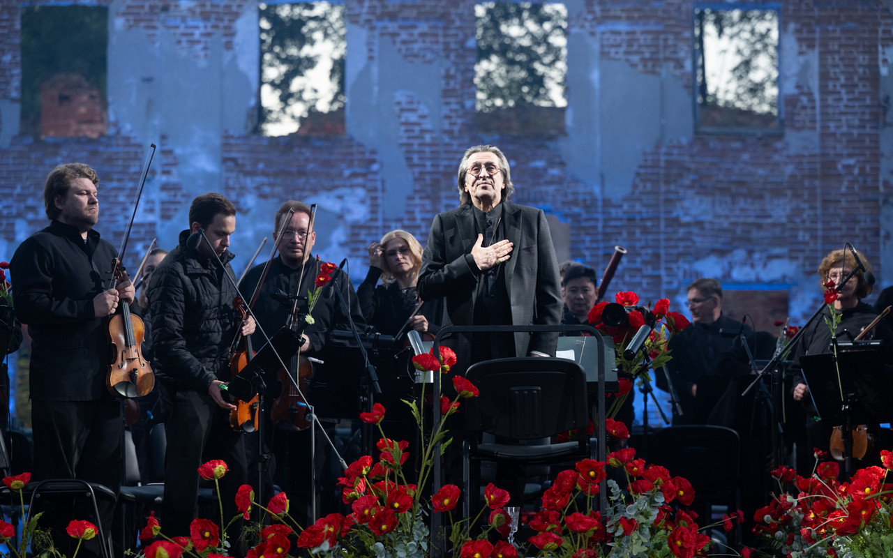 

Билеты на Чайковский. Опера Иоланта (Зимний театр)