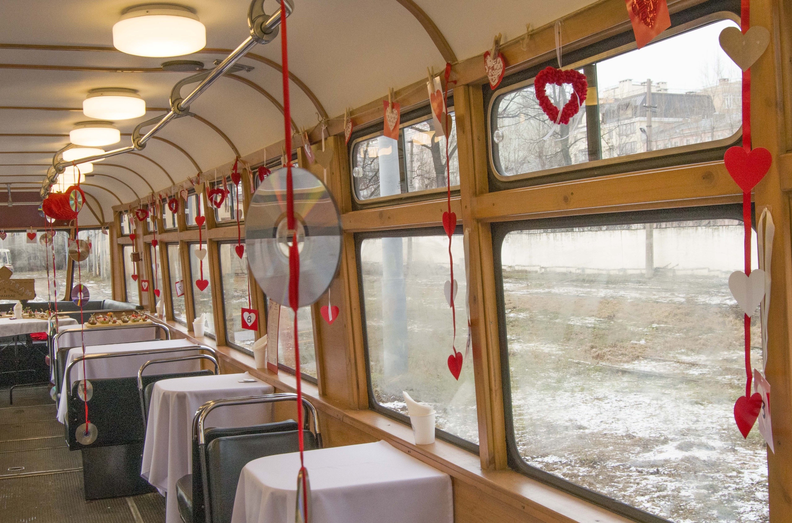 

Билеты на Влюблённый трамвай. День (Трамвай-ресторан)