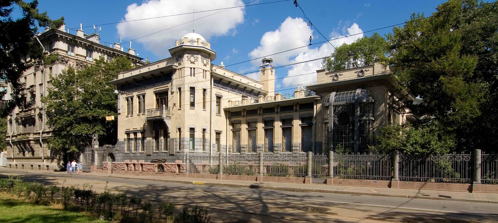 

Билеты на Экскурсия в особняк Матильды Кшесинской (Музей политической истории России (Особняк Матильды Кшесинской))