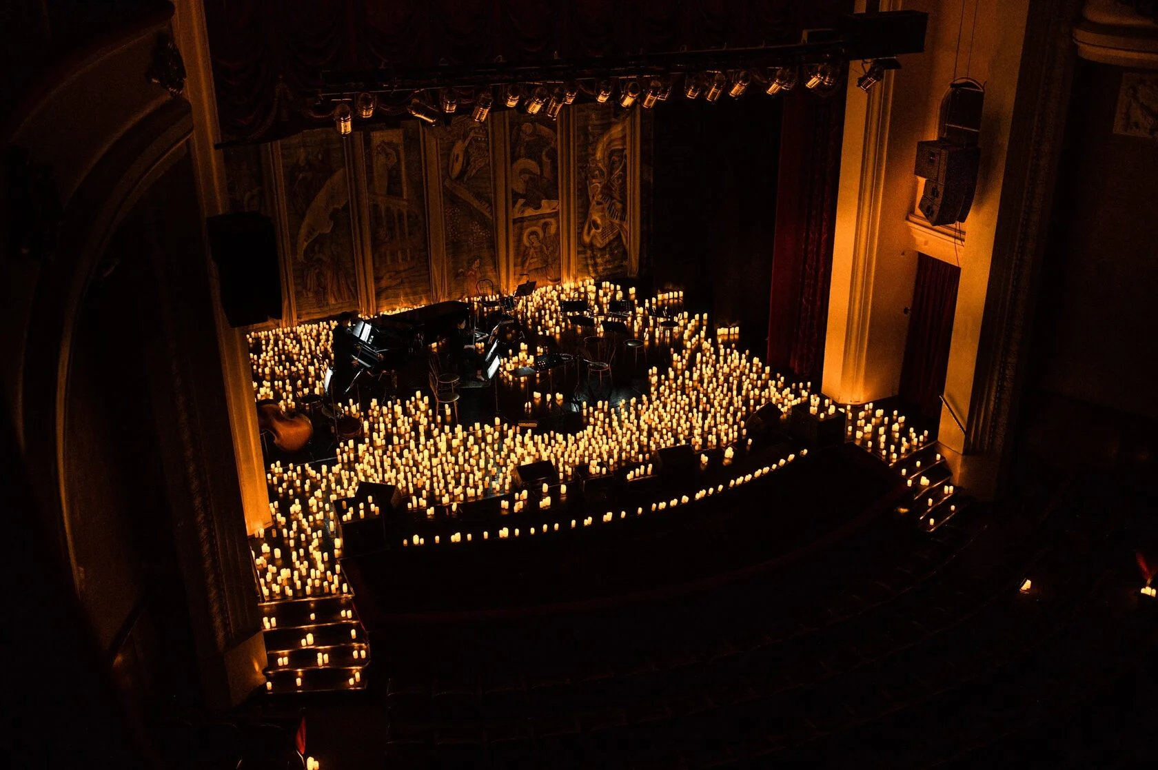 

Билеты на Sole Concerts. Современные хиты при свечах (Дом дружбы народов им. Кулаковского)