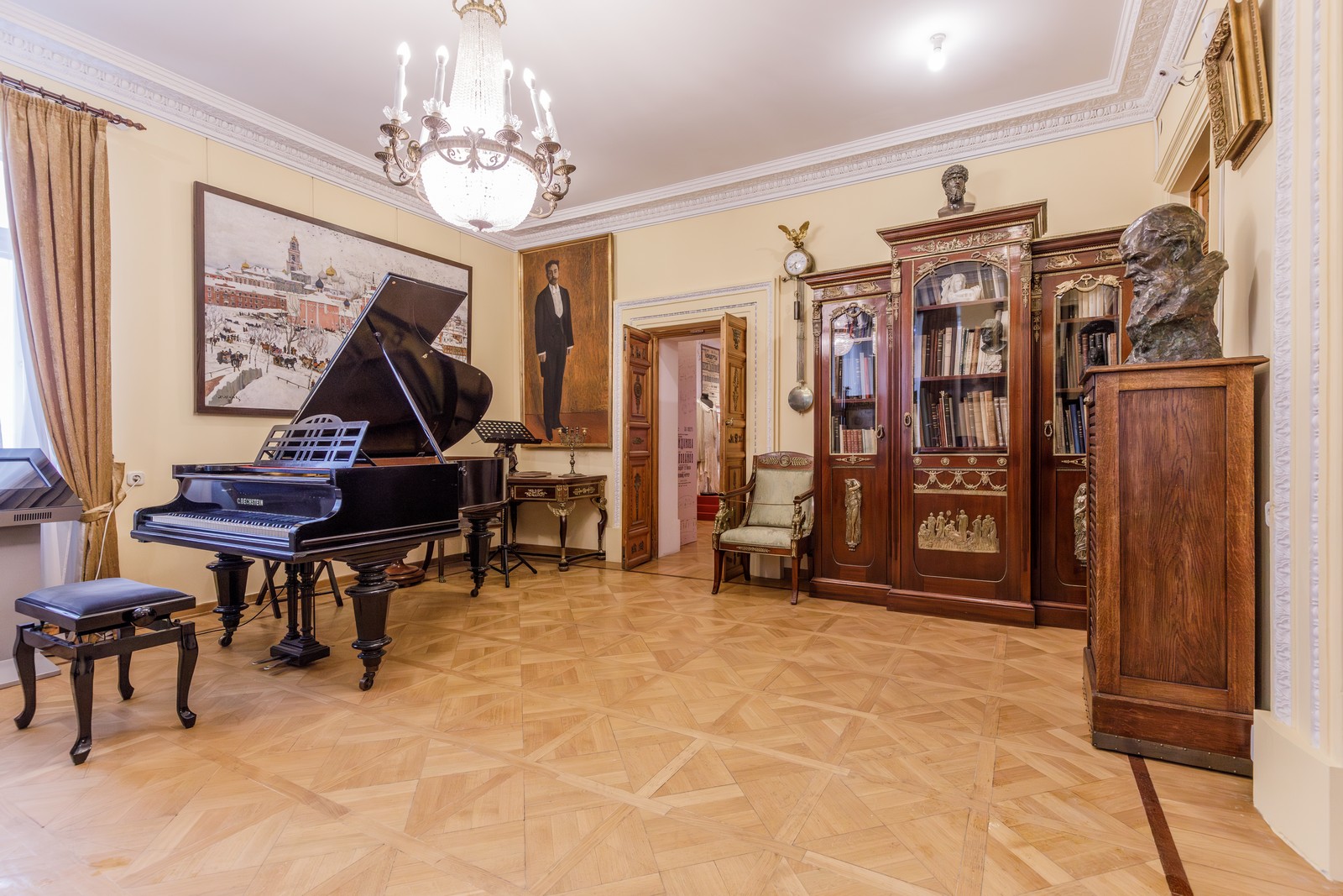 

Билеты на Союз героических сердец (Музей-квартира Голованова)