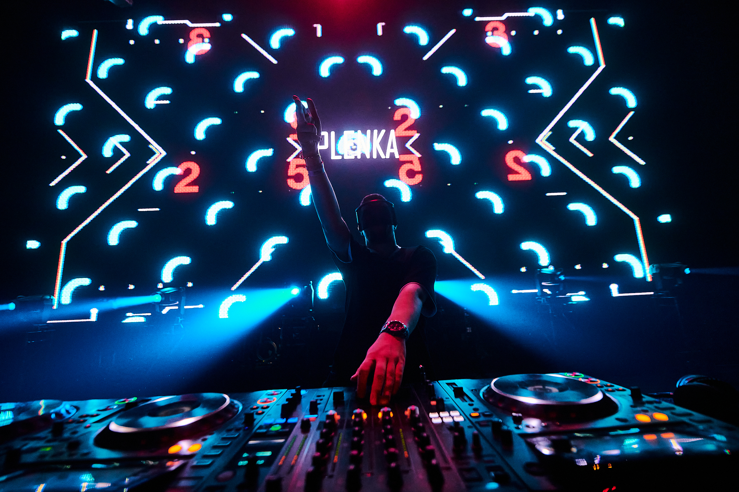 

Билеты на Nedostupnostь IX (TAU)