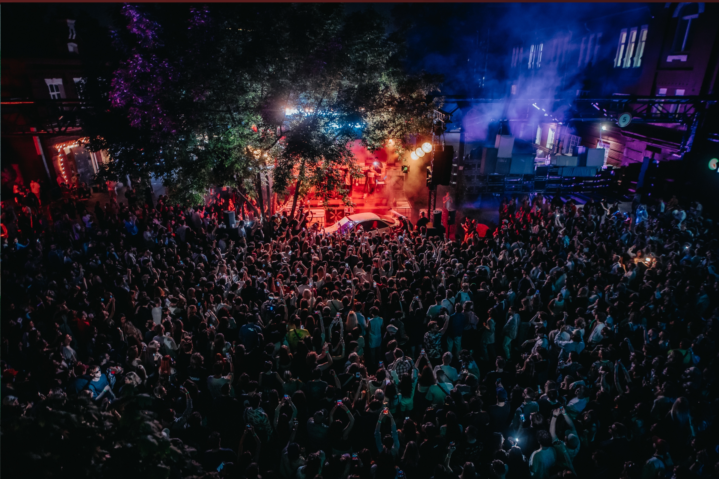 Афиша: Это база в Москве 23 мая 2026