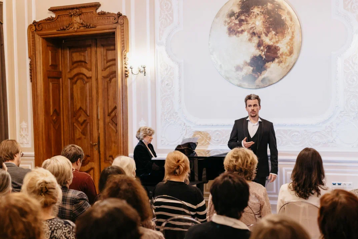 

Билеты на Моцарт. Светлый гений (Музыкальный театр им. Шаляпина. Музыкальная гостиная)