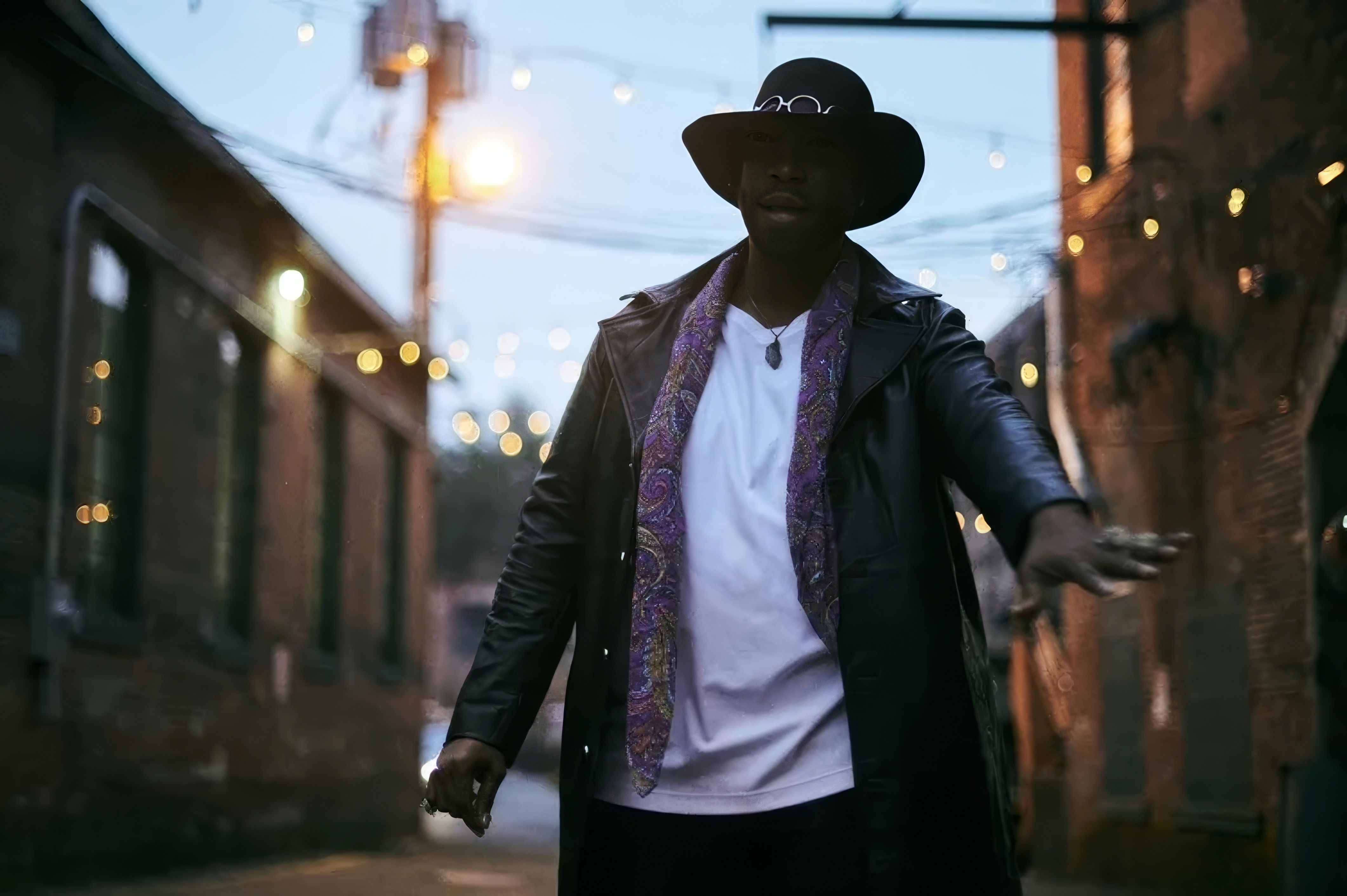 

Билеты на Эрик Б. Тёрнер (Универ-студия)