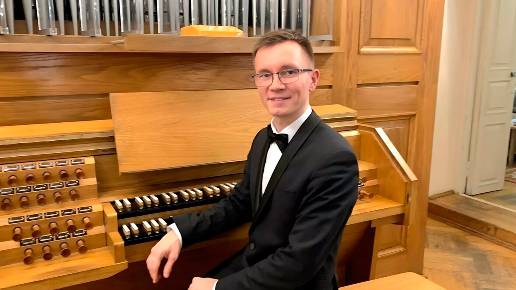 

Билеты на Наше кино, или Музыка советских фильмов (Филармония. Органный концертный зал)