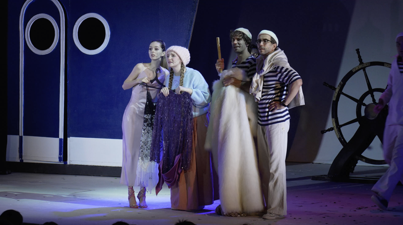 

Билеты на Новогодний концерт (Театр юного зрителя)