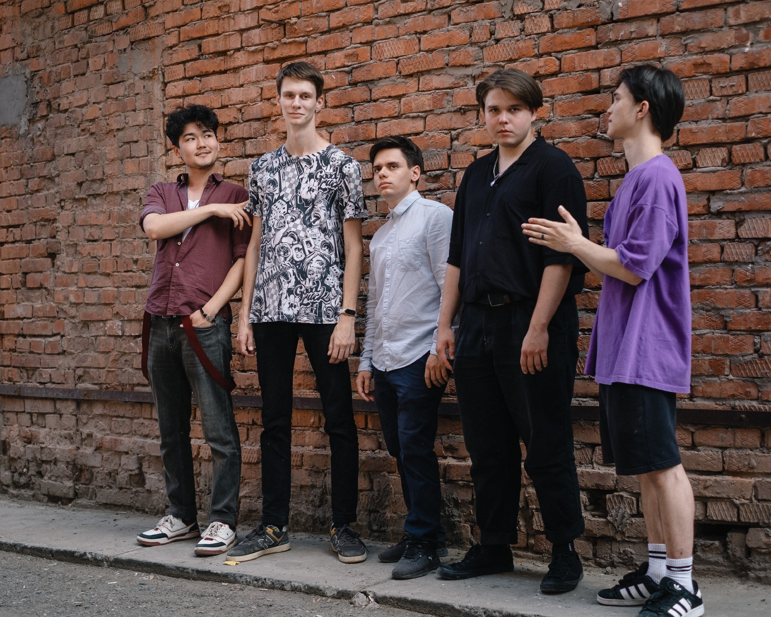 

Билеты на Надписи на стенах (Циферблат)