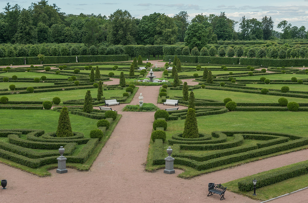 

Билеты на Стрельна и Константиновский дворец (Экскурсия в Стрельну: Константиновский дворец)