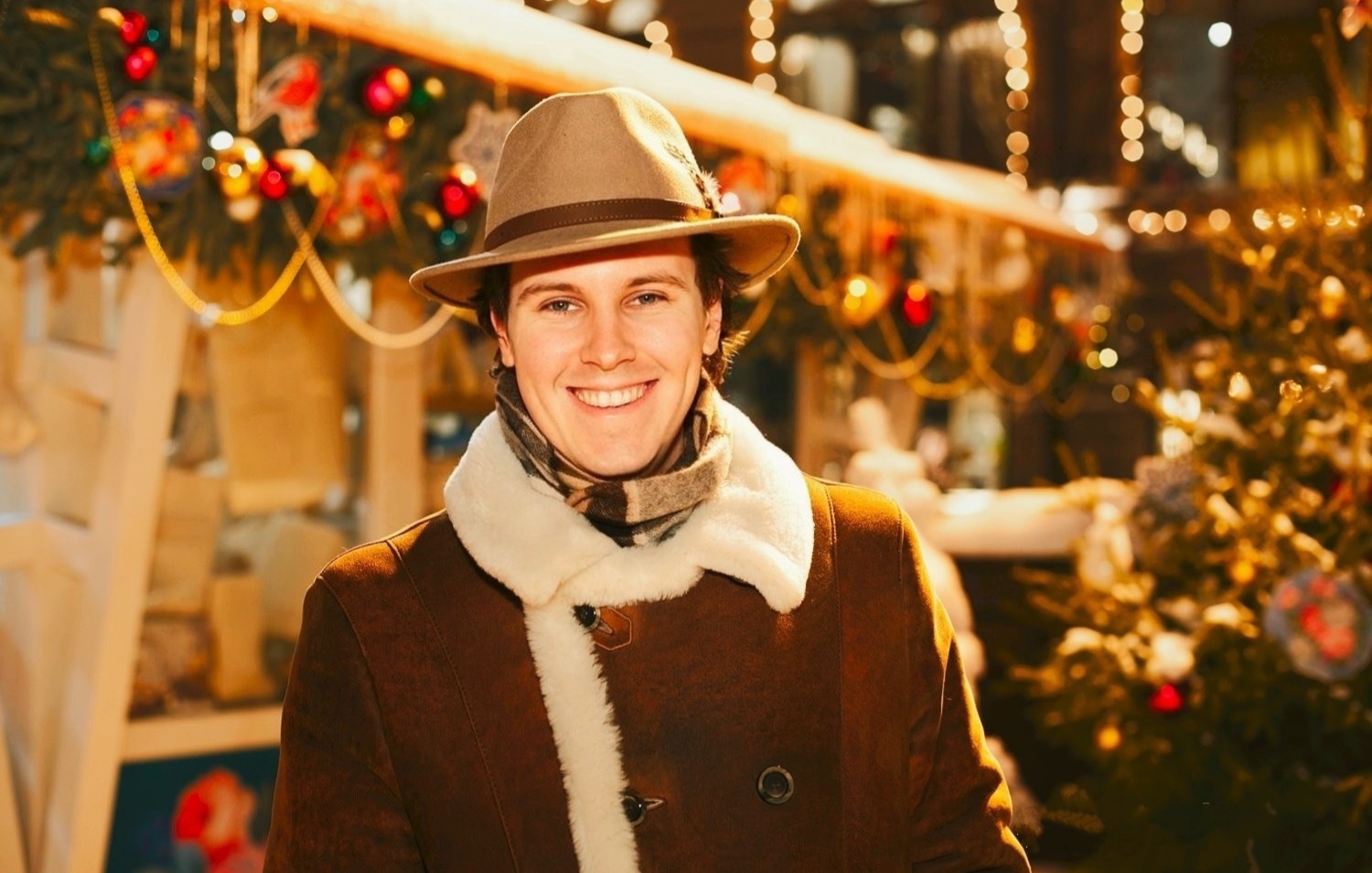 

Билеты на Алекс Абра. Sinatra Christmas Show (Академ джаз клуб на Мясницкой)