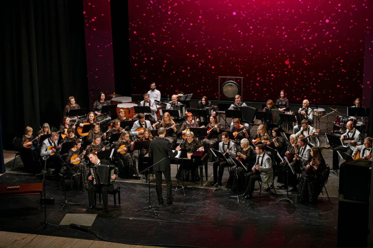 

Билеты на Звени, звени, златая Русь (Вятская филармония)