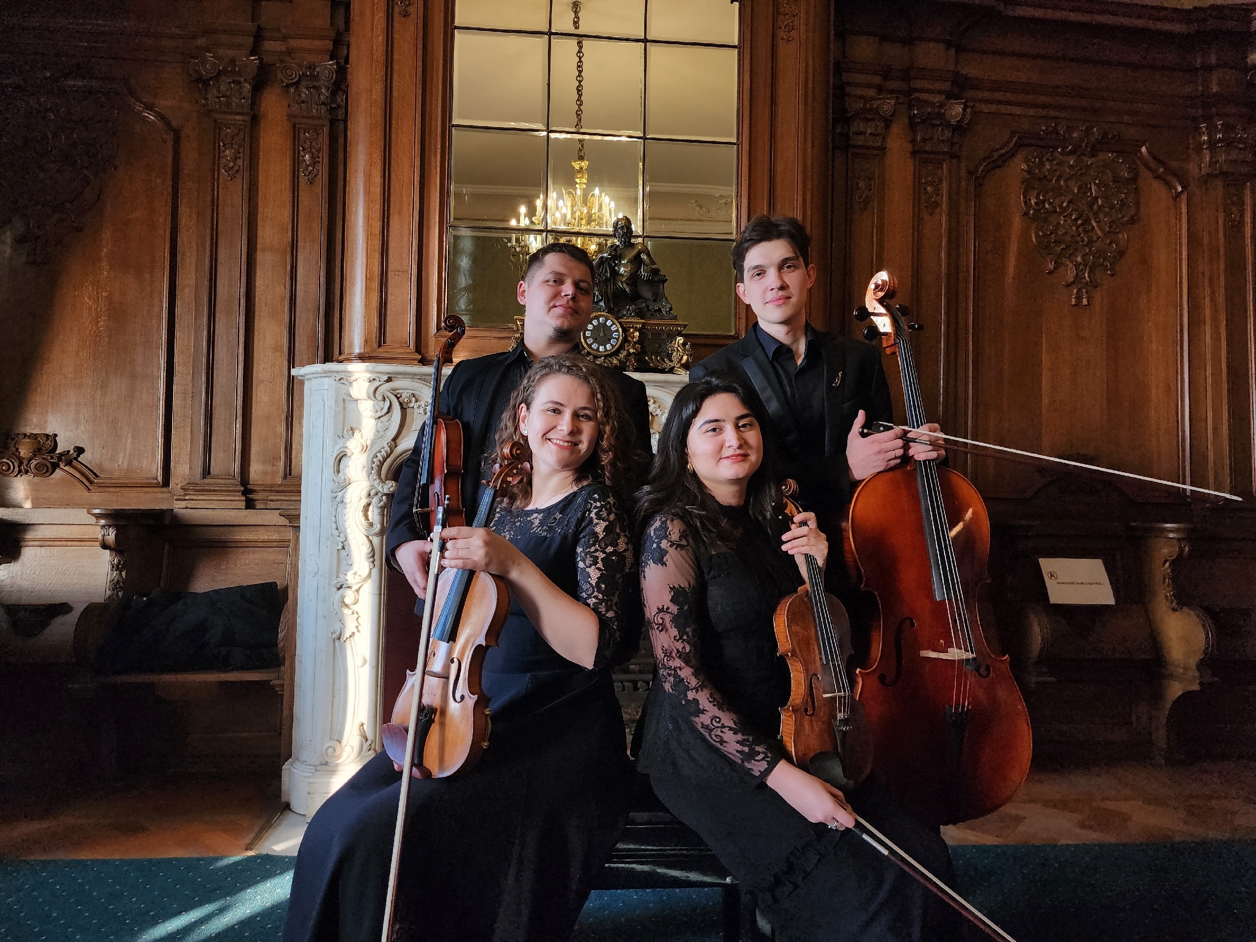 

Билеты на «Времена года» Вивальди и шедевры классики (Музей политической истории России (Особняк Матильды Кшесинской))