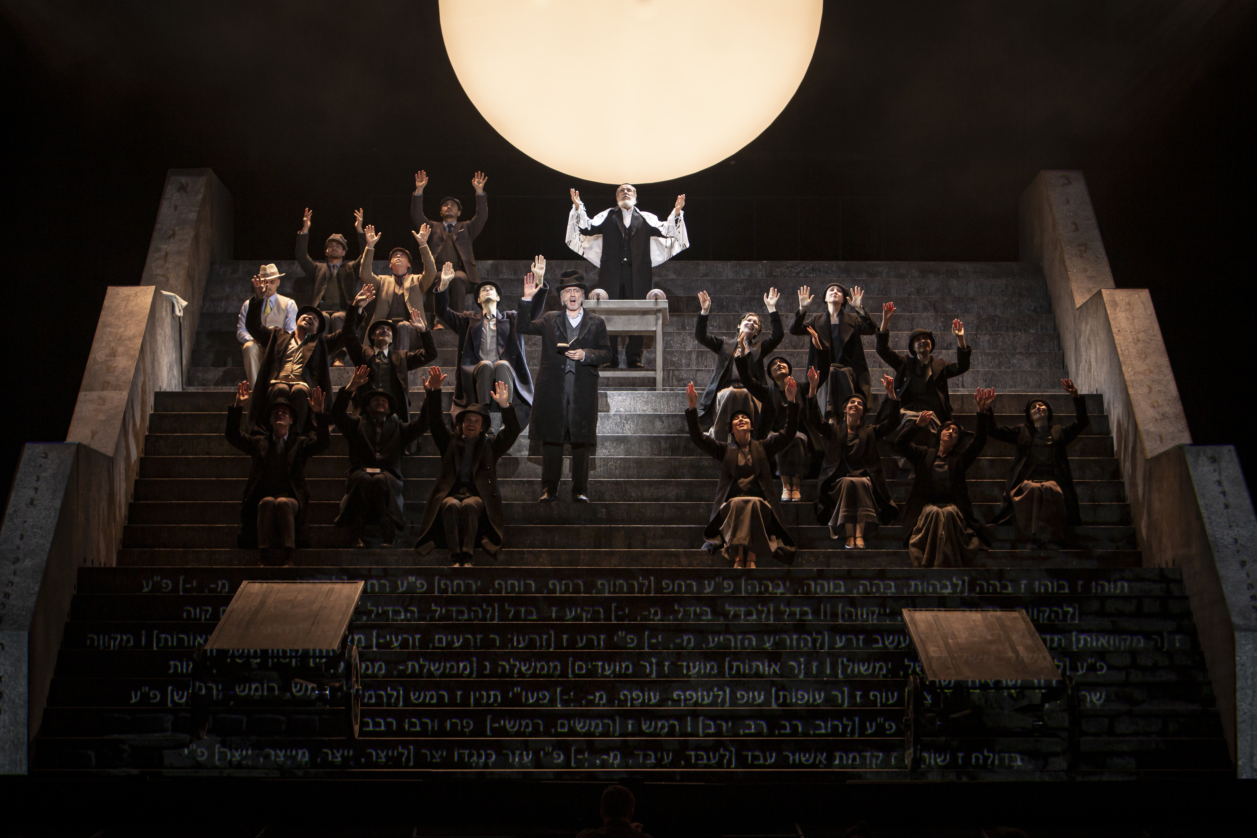 

Билеты на Биндюжник и Король (Театр музыкальной комедии)