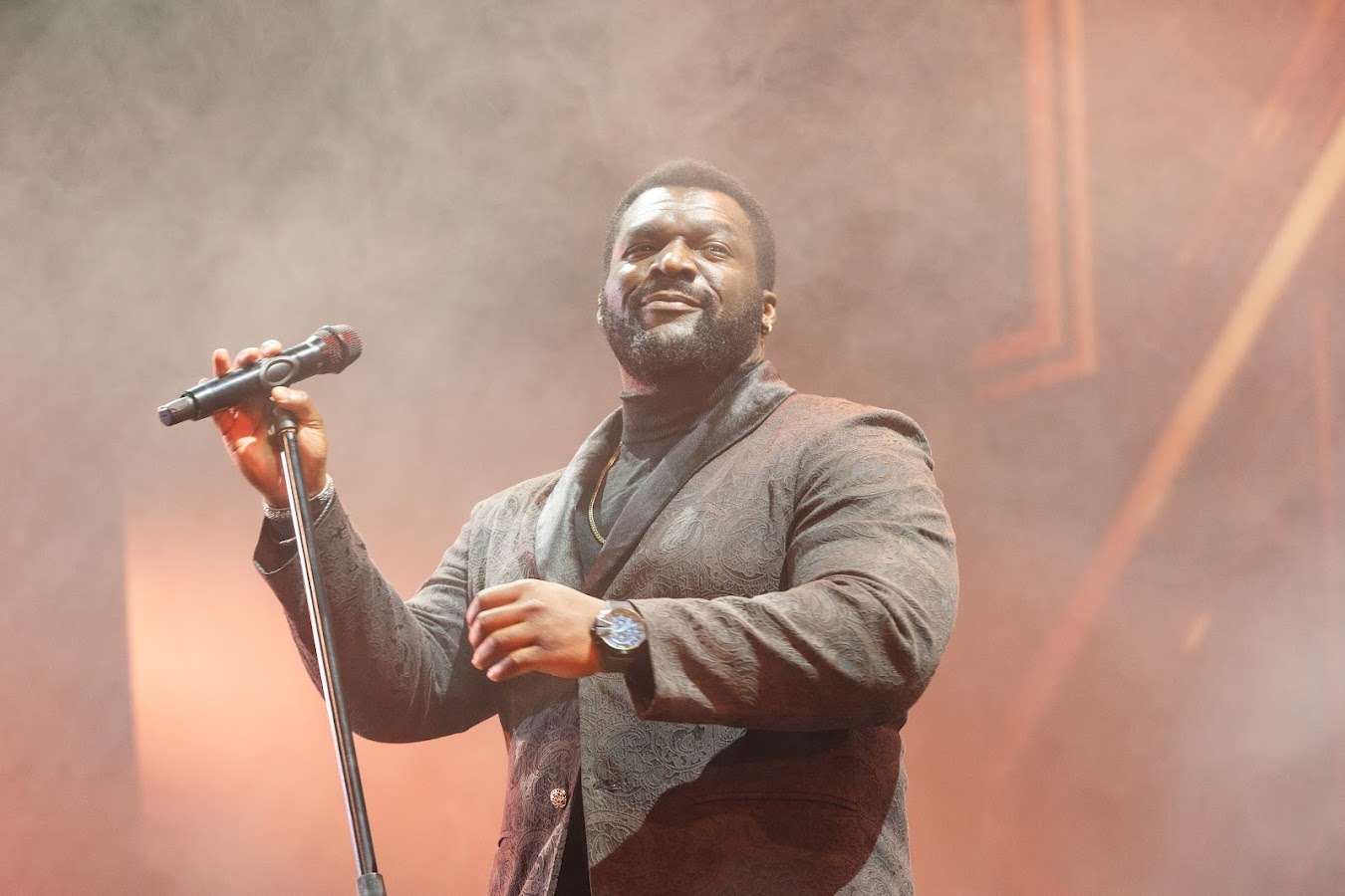 Афиша: Джаз для влюблённых: романтический концерт с джазовой звездой Габриэль Биггест на панорамной крыше в Москве 4 июля 2026