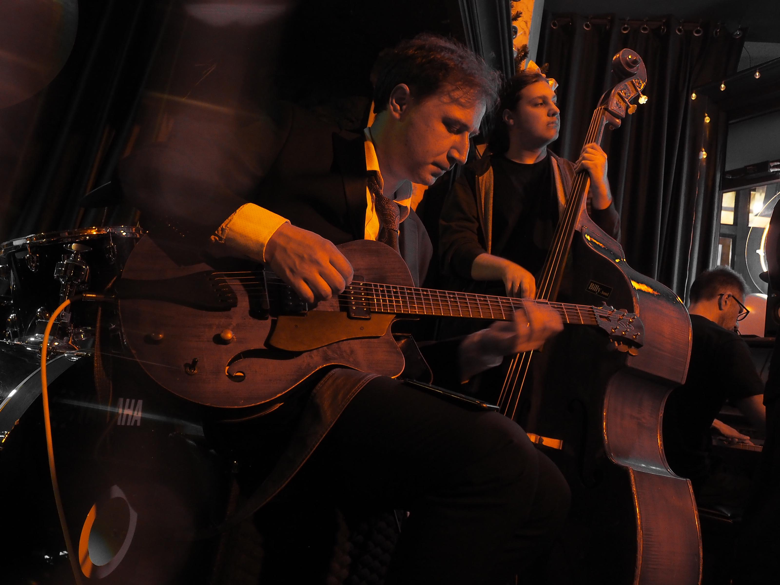 

Билеты на Джазовая кухня с Ильёй Зыряновым (Интегративный джазовый центр)