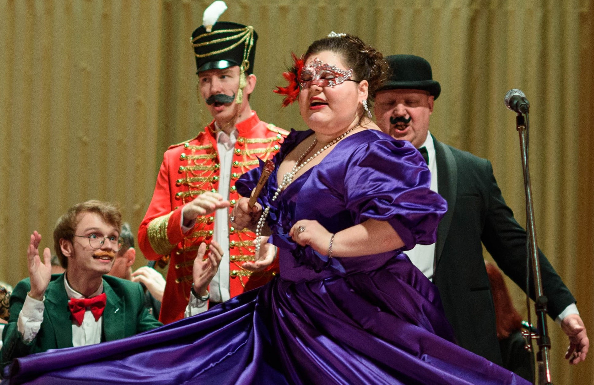 

Билеты на Бал в честь Мистера Икс (Центральный дом учёных)