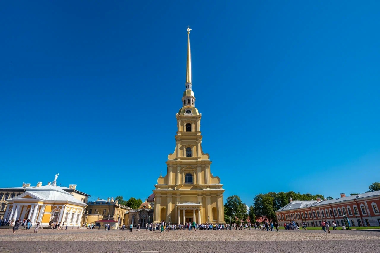 

Билеты на Обзорная экскурсия по Петербургу с прогулкой по Петропавловской крепости + «полуденный выстрел» (Место сбора у гостиницы «Октябрьская»)