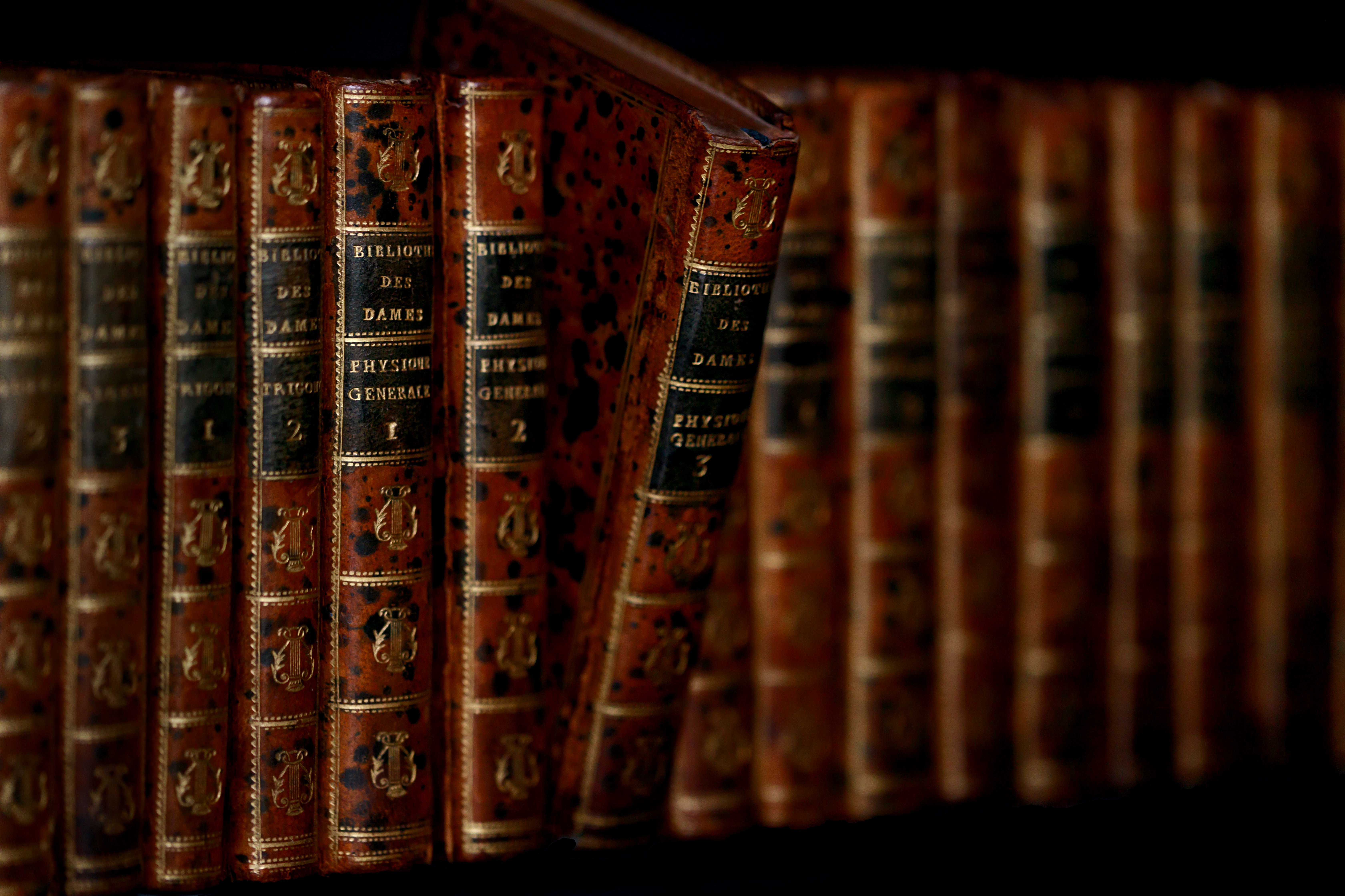 

Билеты на Тайны книжного шкафа (Российская государственная библиотека)