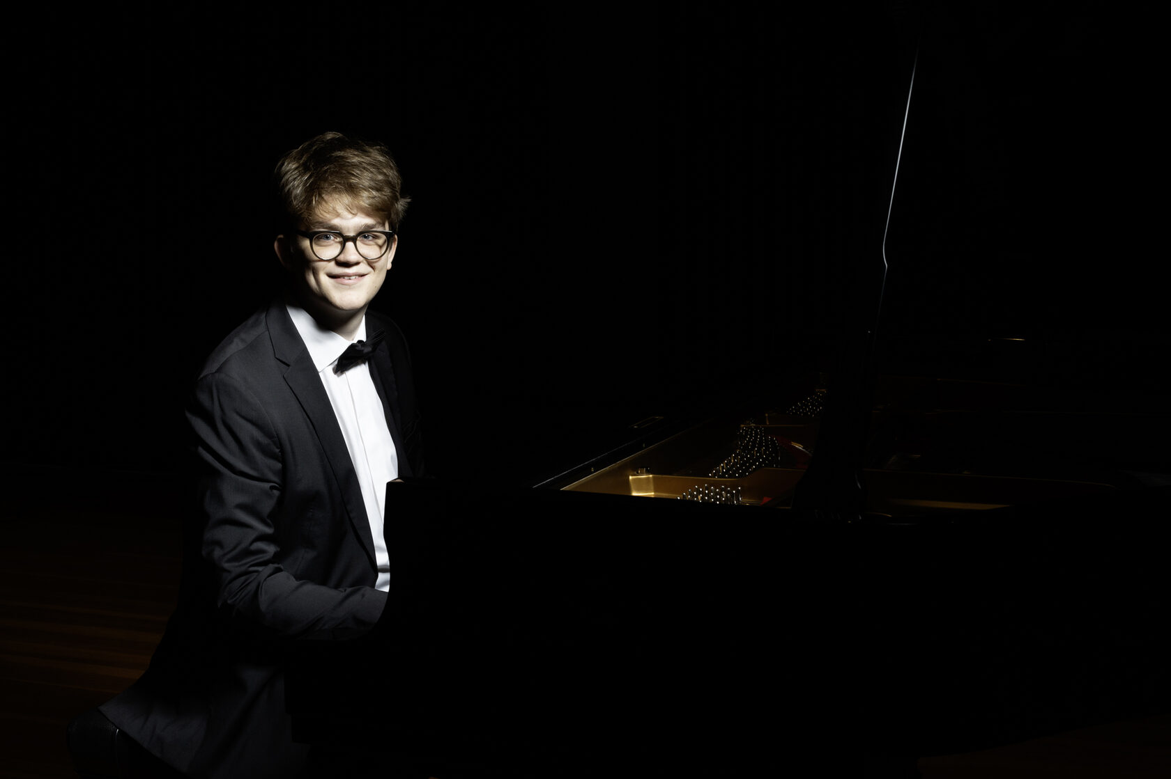 

Билеты на Бах, Бетховен, Вагнер, Прокофьев (Концертный зал Мариинского театра)