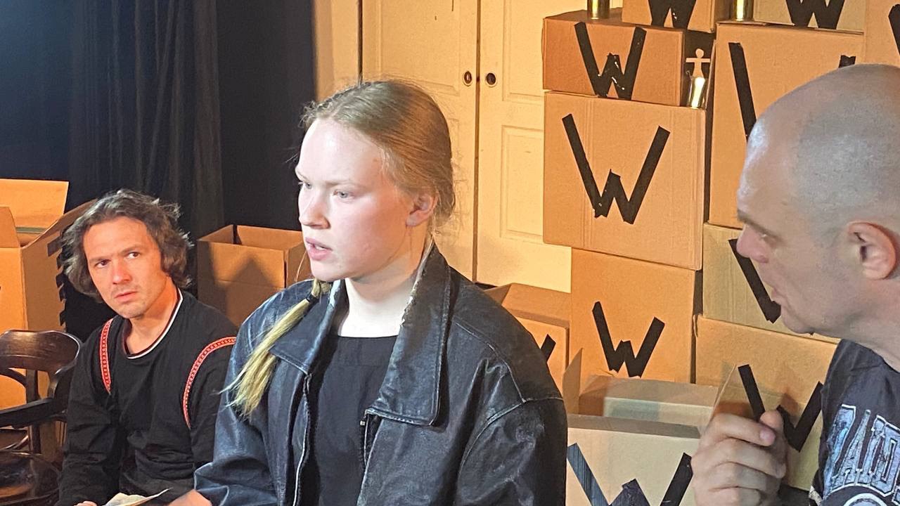 

Билеты на Сиротливый запад (Театр «Циники»)