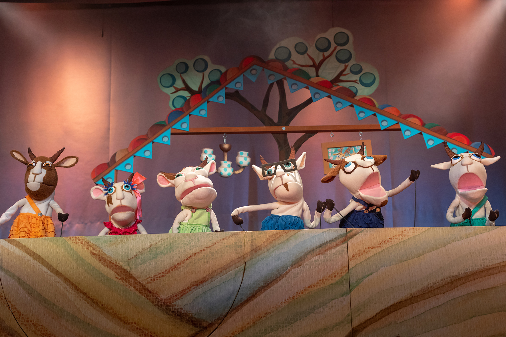 

Билеты на Волк и семеро козлят (Московский театр кукол)