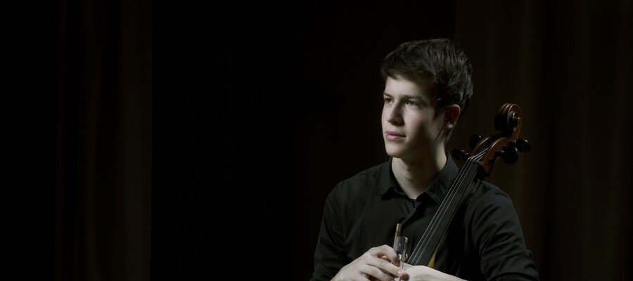 «Виртуозы гитары». Молодежная программа XX Московского международного фестиваля