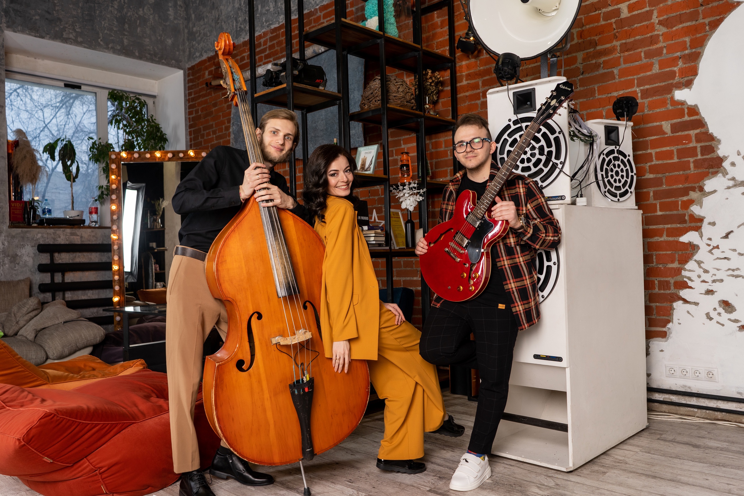 

Билеты на Джазовое трио Lush Life (Облако 53)