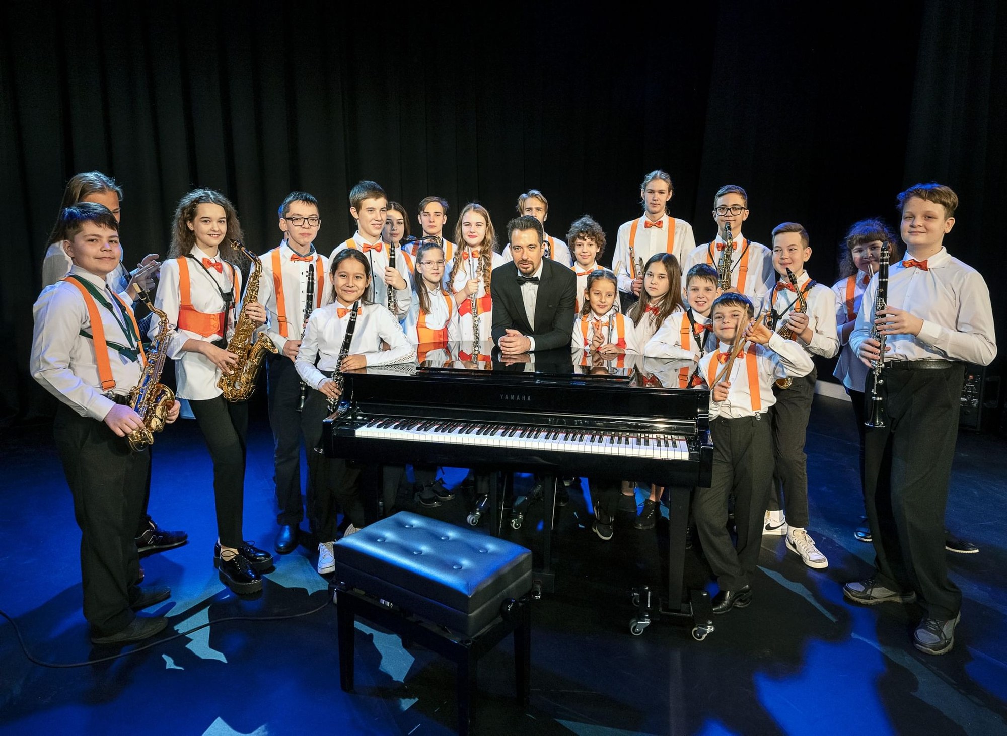 

Билеты на Поём вместе новогодние песни (Детская филармония)