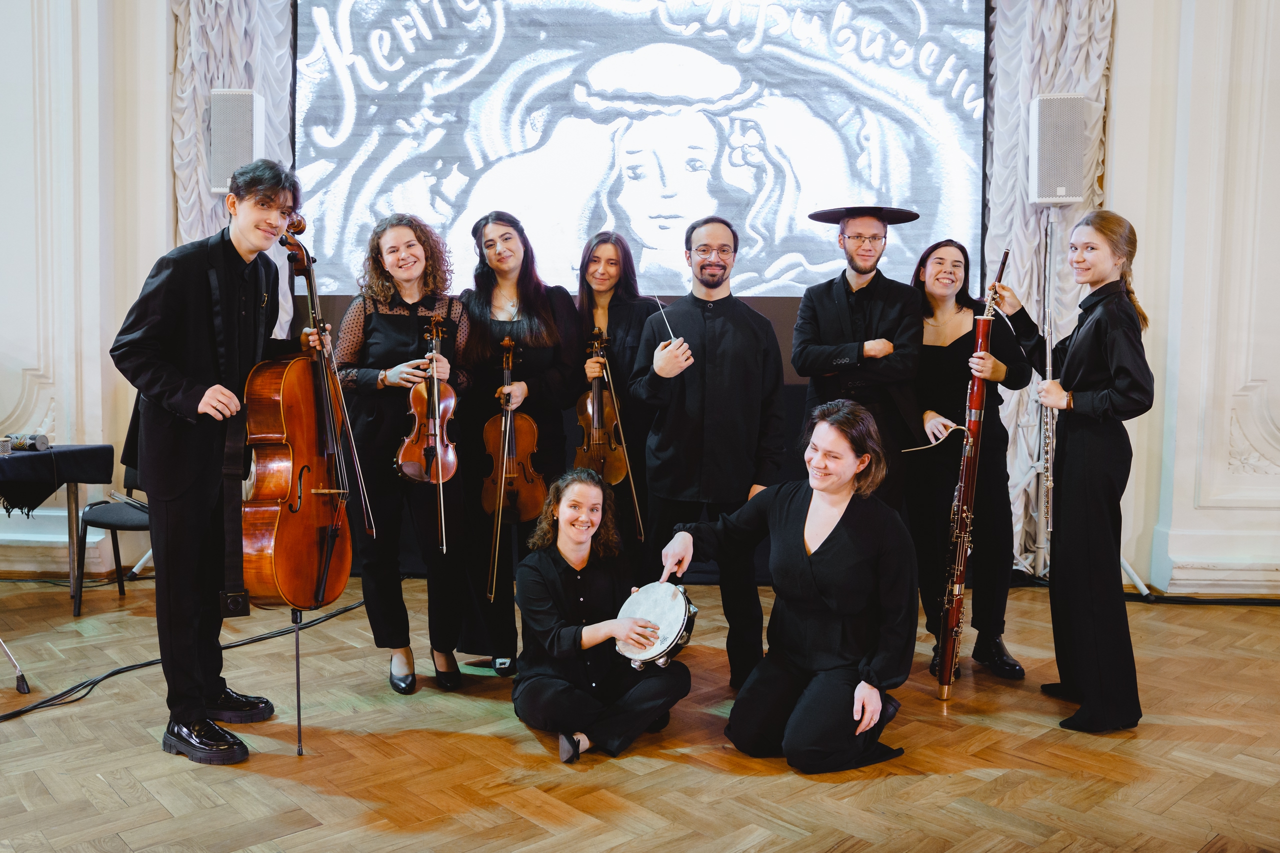 

Билеты на Необыкновенный концерт. От маримбы до калимбы (Белый зал Политехнического университета)