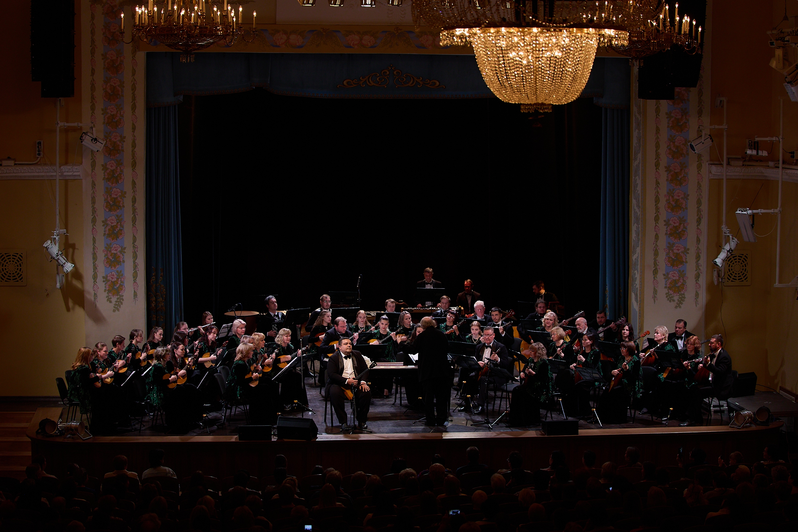 

Билеты на Дмитрий Риберо, оркестр «Малахит». Я подарю вам целый мир (МТС Live Холл)